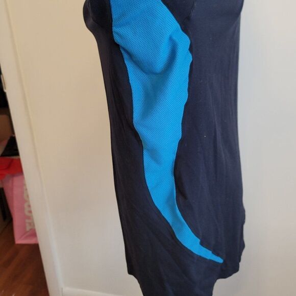 Nike Quarter Zip Runners Pull Over - Picture 3 of 7